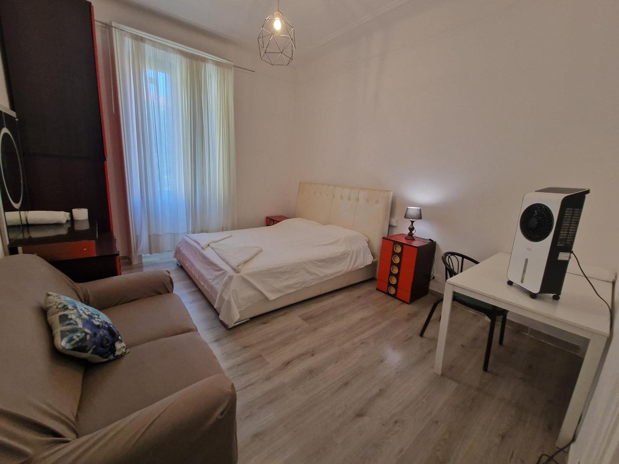 Room In The City Center - Stanza In Centro Citta Milão Exterior foto